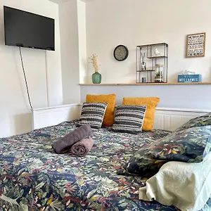 hyper-centre-studio-super-cosy.fr-paris.fr/